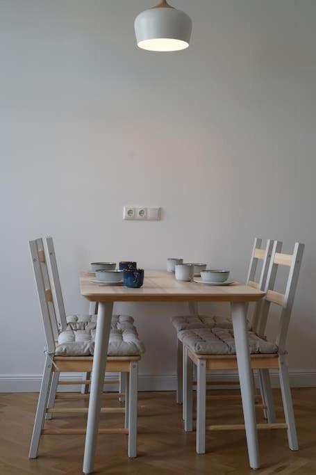 Schoene Ferienwohnung Mit Zwei Schlafzimmern 奎德林堡 外观 照片