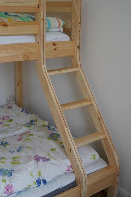 Schoene Ferienwohnung Mit Zwei Schlafzimmern 奎德林堡 外观 照片