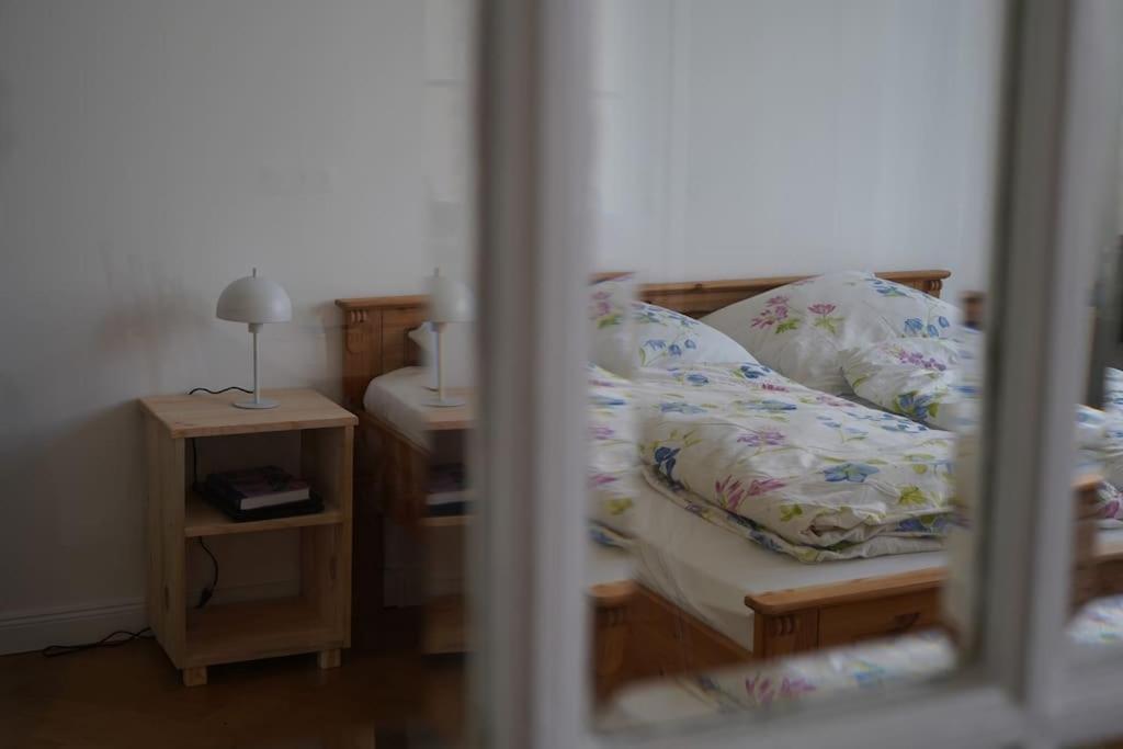 Schoene Ferienwohnung Mit Zwei Schlafzimmern 奎德林堡 外观 照片