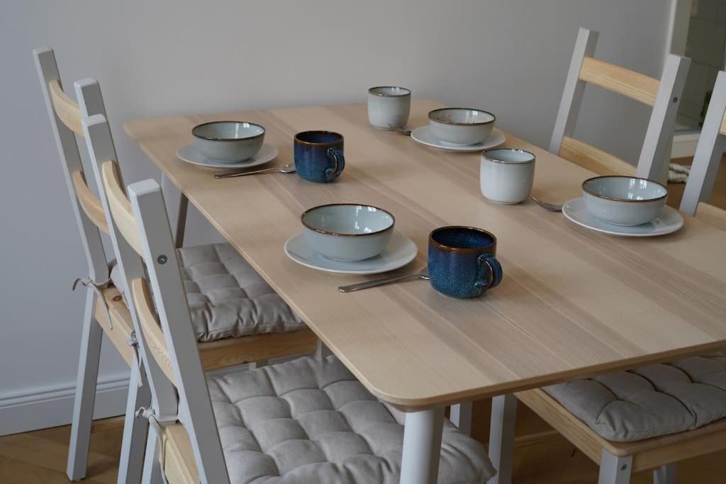 Schoene Ferienwohnung Mit Zwei Schlafzimmern 奎德林堡 外观 照片