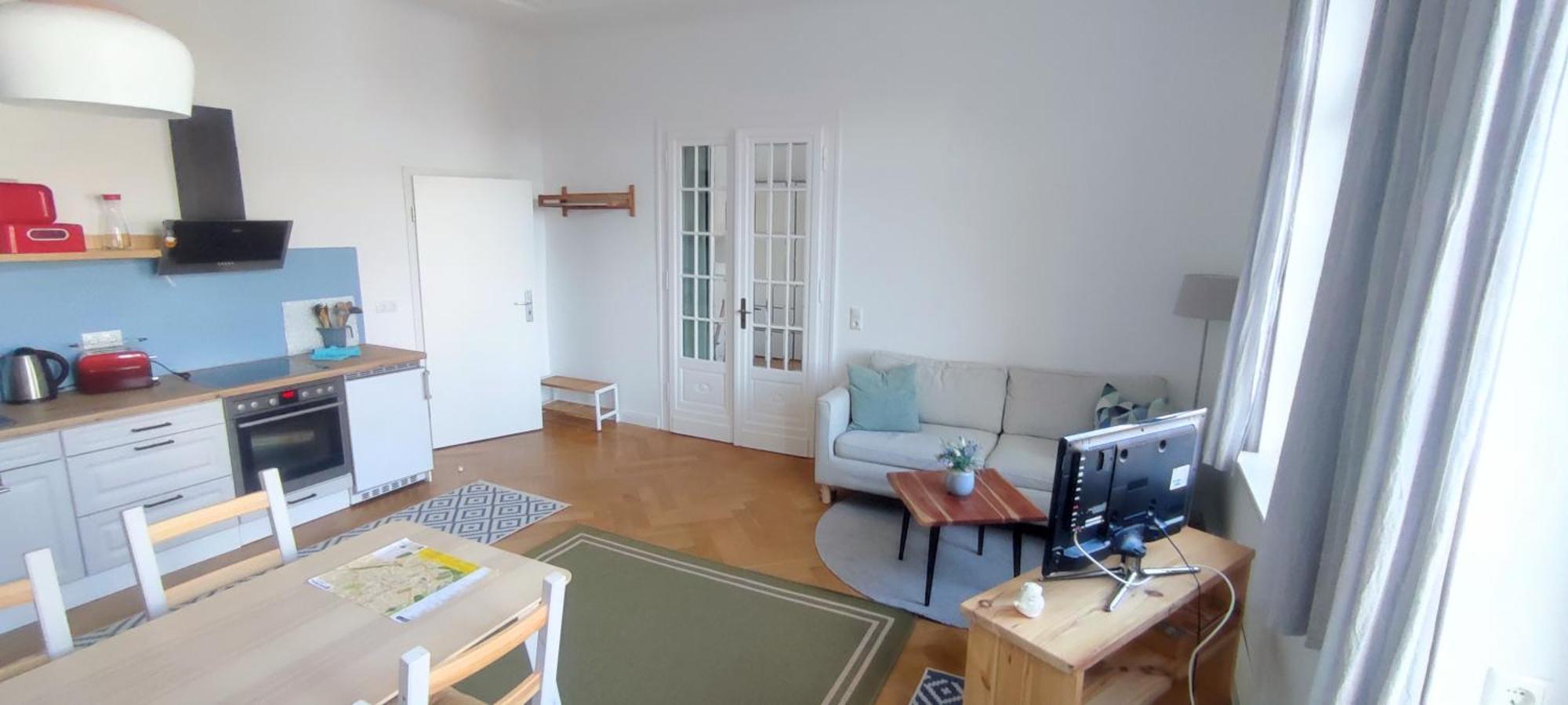 Schoene Ferienwohnung Mit Zwei Schlafzimmern 奎德林堡 外观 照片