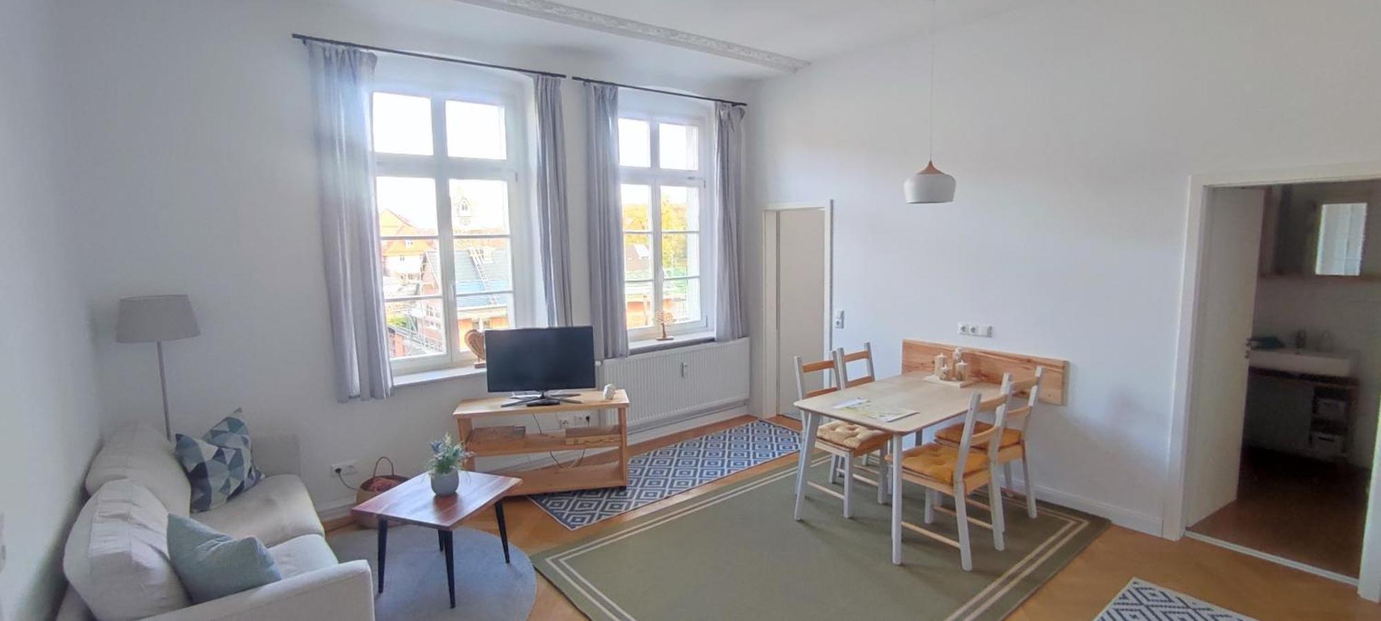 Schoene Ferienwohnung Mit Zwei Schlafzimmern 奎德林堡 外观 照片